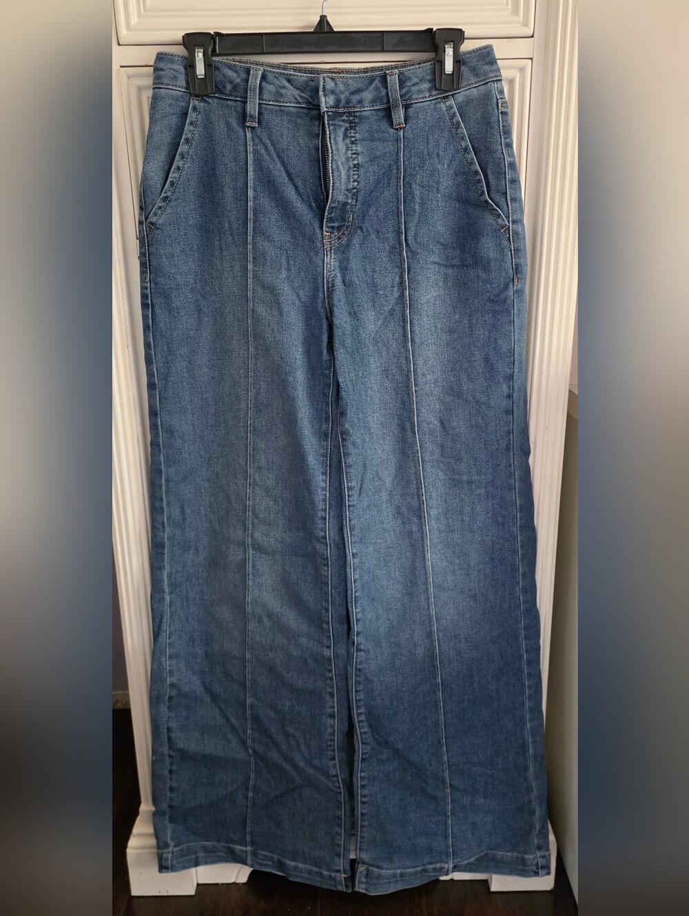 Blue Revival Wide-Leg Jeans with Front Seams Size 26